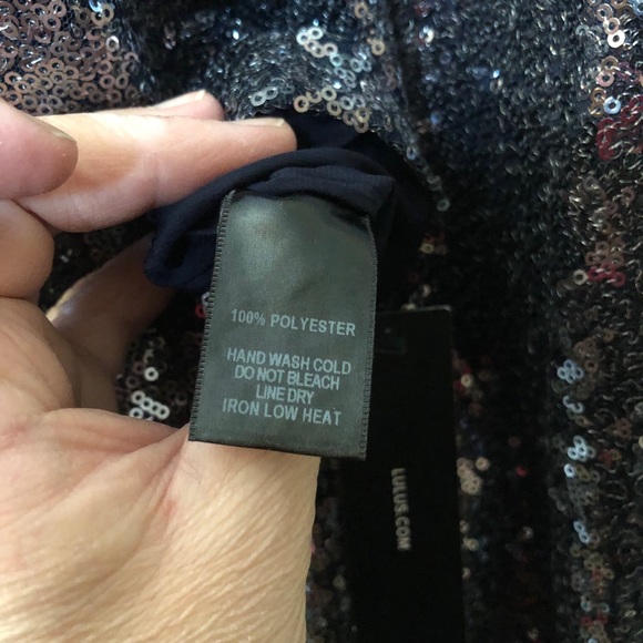 Lulu’s NWT Blue Sequin Top M - Picture 3 of 4